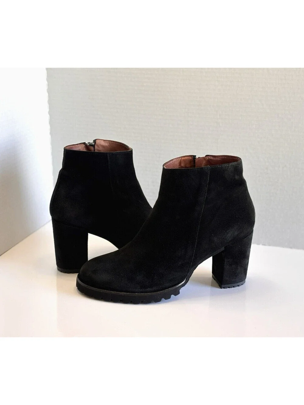 Eric Michael Quebec Women's 8.5 Black Suede Heeled Platform Ankle Boots Side Zip